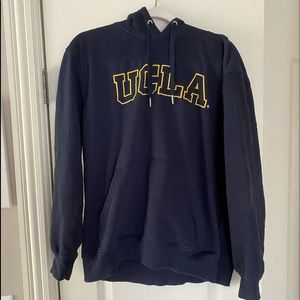 ucla hoodie size L